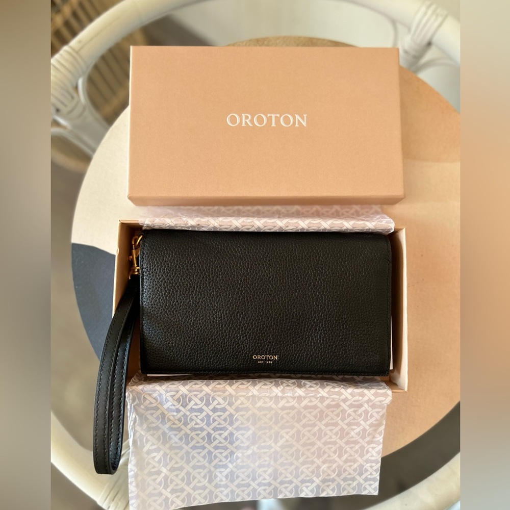Oroton Dylan - Clutch & Pouch - Picture 6 of 14